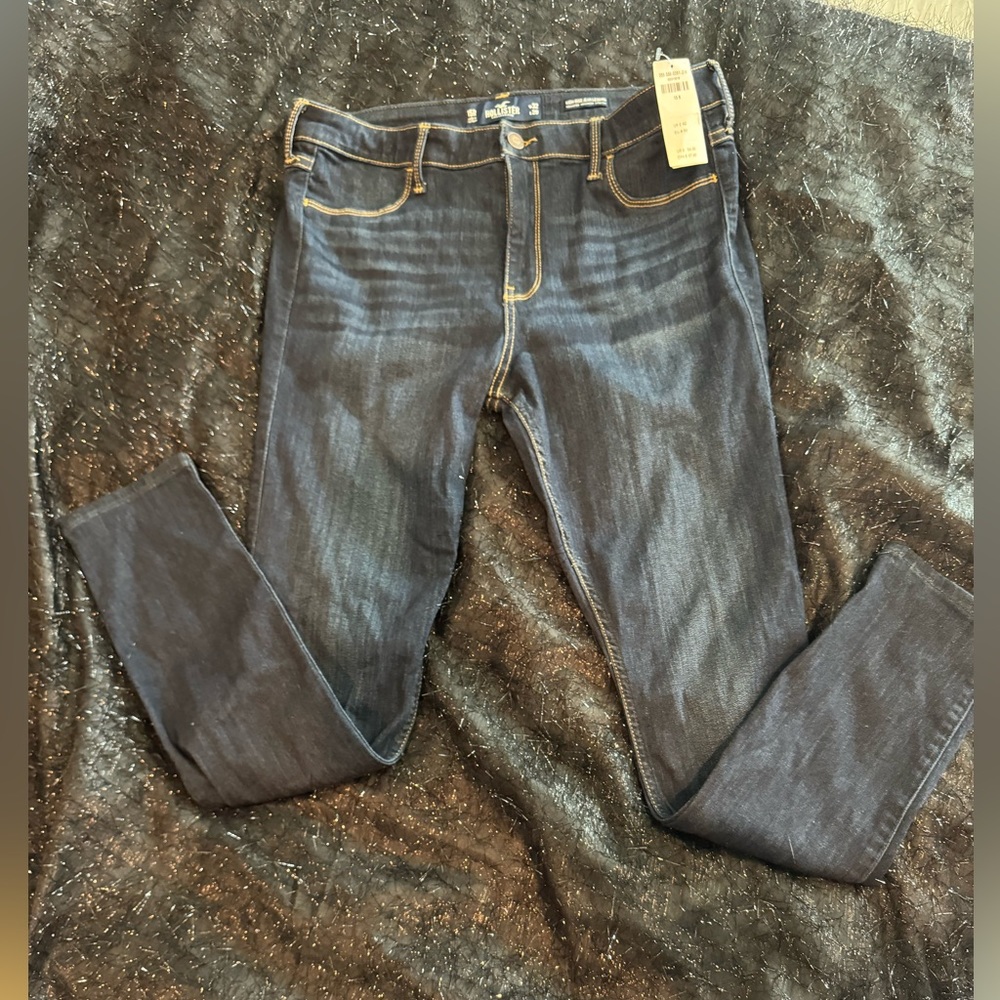 Hollister women jeans size 15 w32 L28 high rise advanced stretch jeans NWT